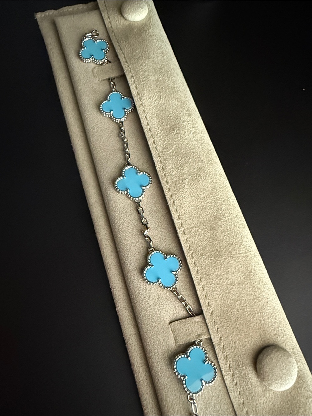 Blue Clover Link Bracelet - Elegant Silver-Tone Accent